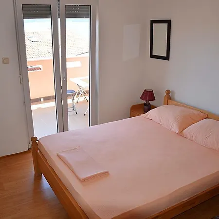 Gucanin Appartement *